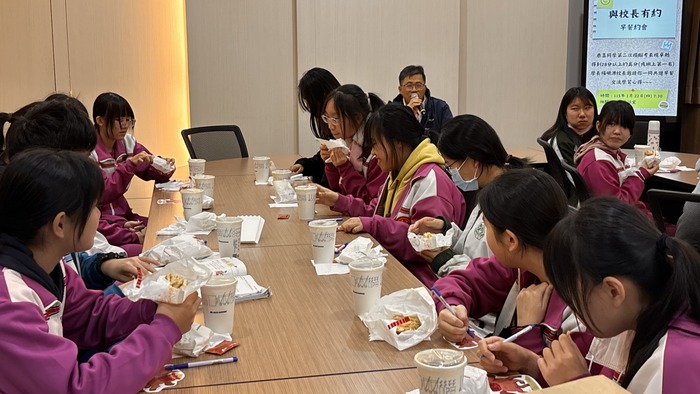 114學年第二次模擬考與校長有約圖片