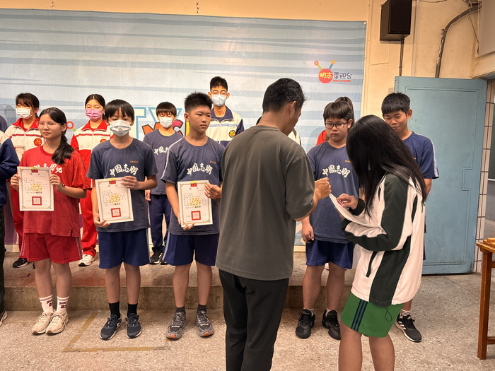 114學年第一次定期評量成績優良學生代表頒獎圖片