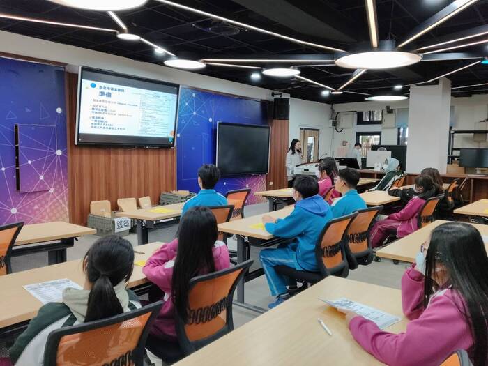 115學年度專業群科校內說明會圖片