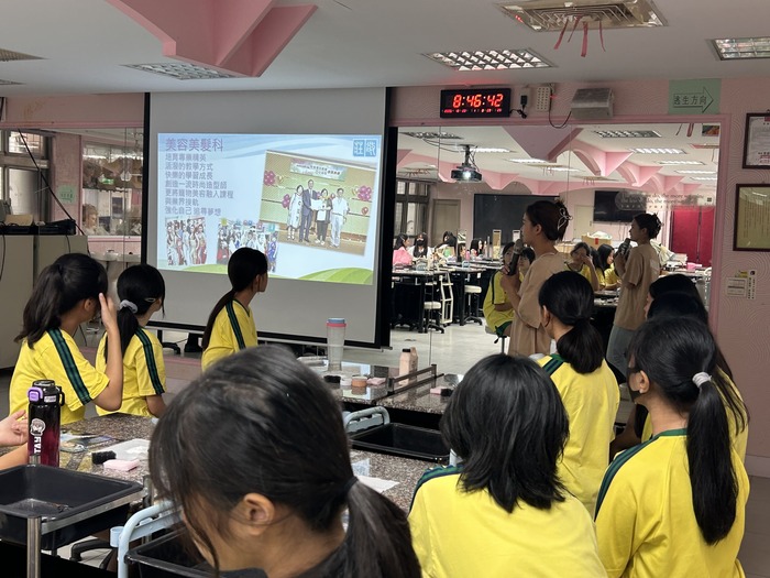 114在地就學、選所愛圖片