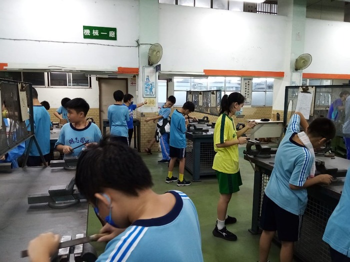 114在地就學、選所愛圖片